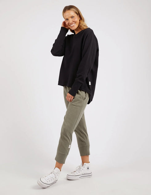 Elm Divine Crew- Washed Black