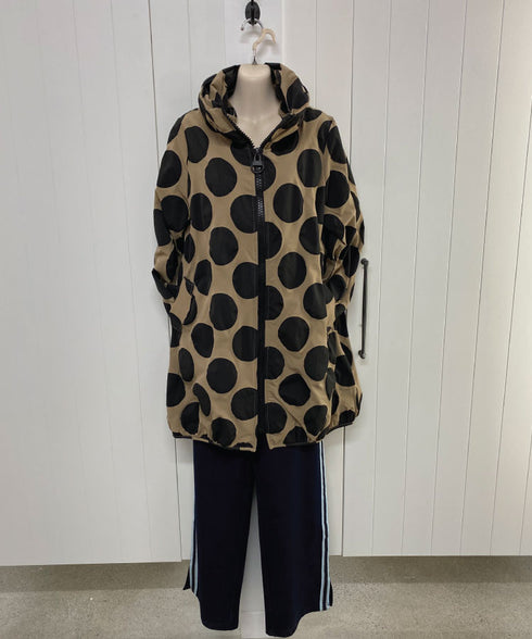 L S Collection Shower Proof Jacket - Caramal/ Black