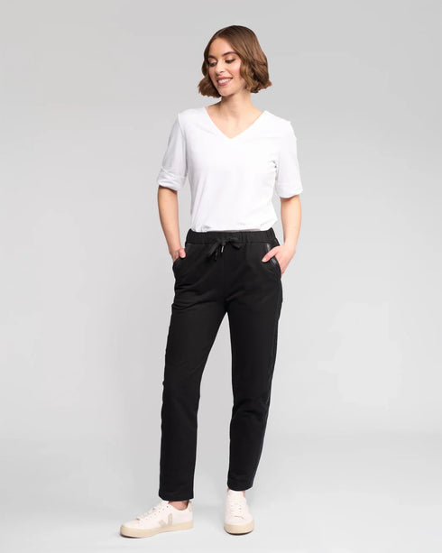 Vassalli Sunday Slim Leg Ankle Grazer Pant - Black
