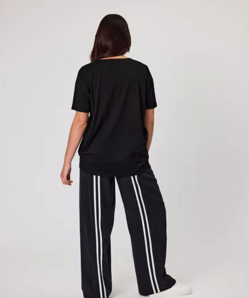 Duo June Pleat Tee - Black