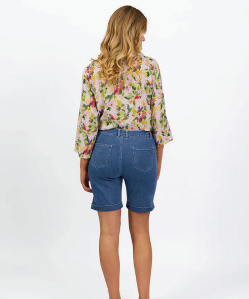 Vassalli Slim Leg above the knee Short 5775A- Blue Hue