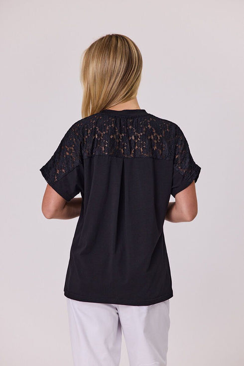 Classified Pearl Flower Lace Tee - Black