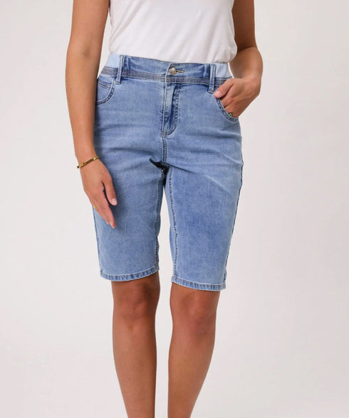 Classified Longer Length Knit Denim Shorts - Light Indigo
