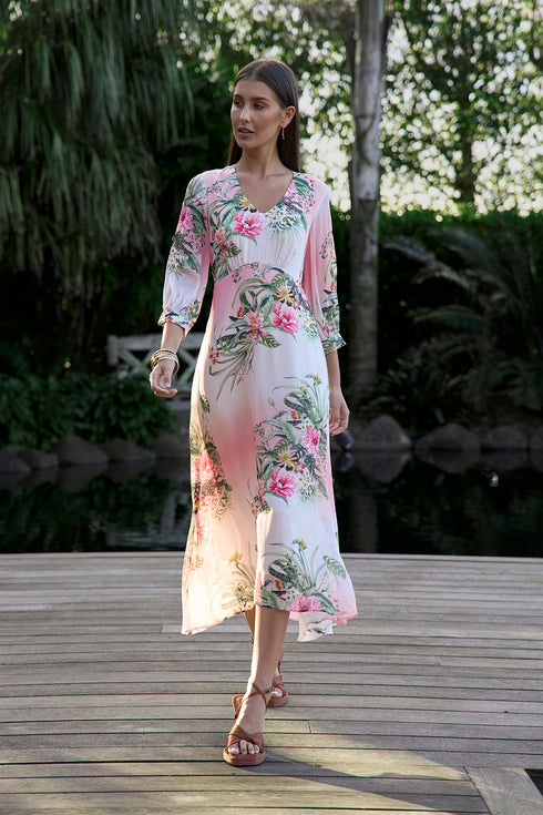 Loobies Story Ayana Midi Dress - Blush