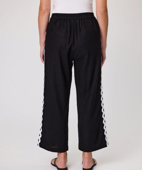 Duo Harris Cropped Pant - Black