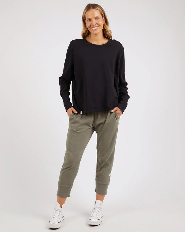 Elm Divine Crew- Washed Black