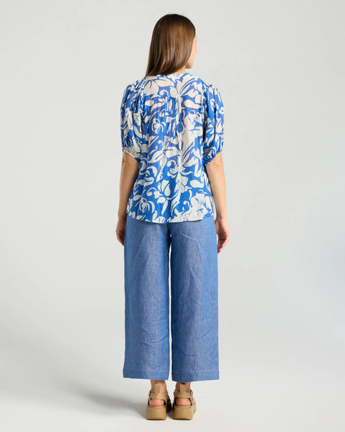 Black Stone Bridget Pin Tuck Top - Print - Spearmint Blue Floral