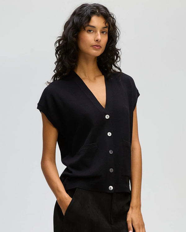 LD+Co Button Vest - Black