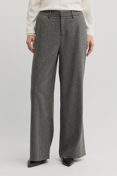Yarra Trail Severity Pant - Charcoal