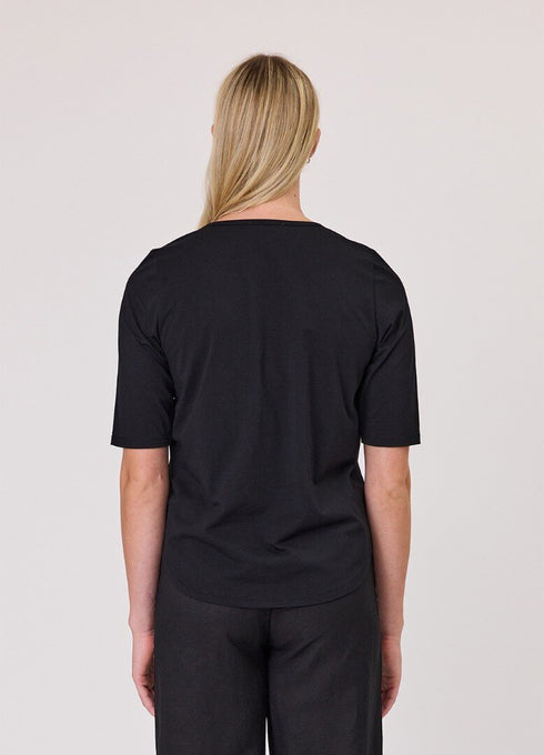 Duo Esther Tee