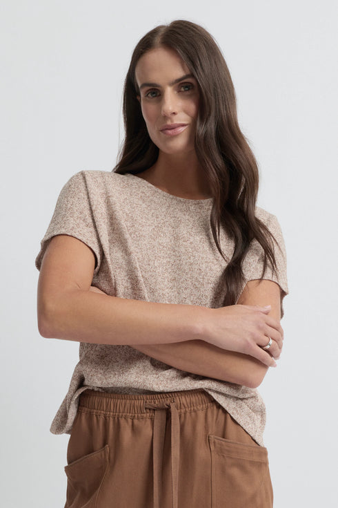 Yarra Trail Lona  Tee - Clay/Ecru