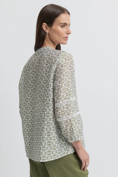 Yarra Trail Vine Blouse - Ecru/Lawn