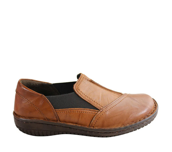 Cabello Elastic Crinkle Shoe - Tan