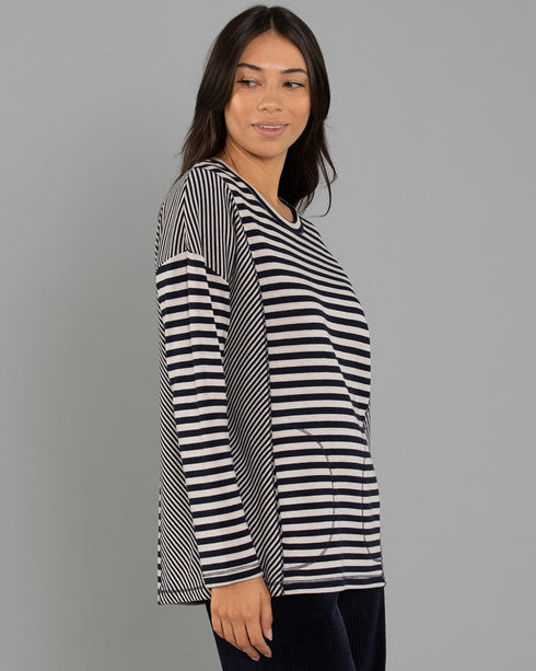 Mixed Stripe Top Navy/Oyster Yarra Trail